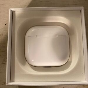 AirPods gen 4